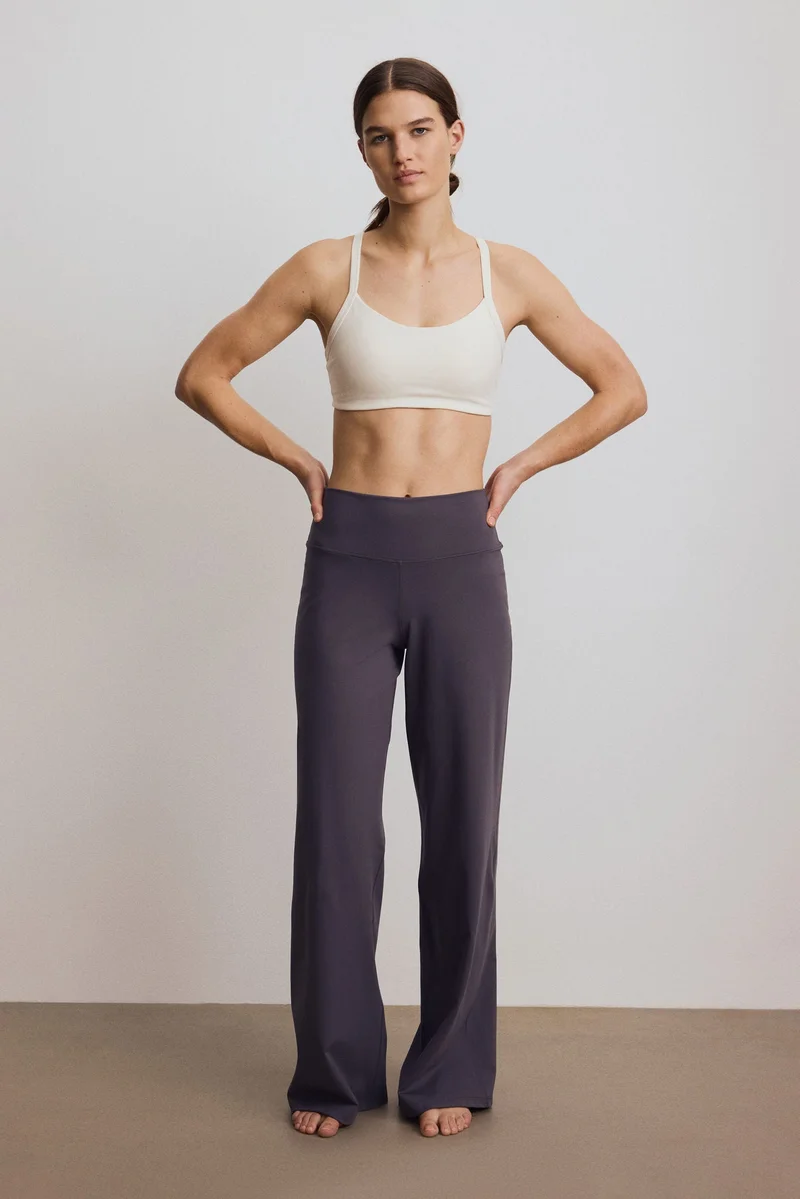 اتش اند ام لغينغز رياضي بقصّة واسعة وتقنية سوفت موف